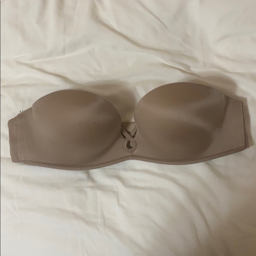 Victoria Secret Bombshell Strapless Bra 32A